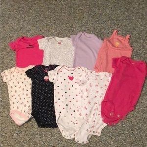 ⬇️sale⬇️ 9 onesies